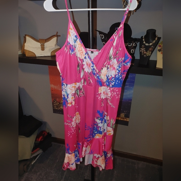 Amazon Floral Pink and Blue Dress With Adjustable Straps, Size XL - Picture 1 of 5
